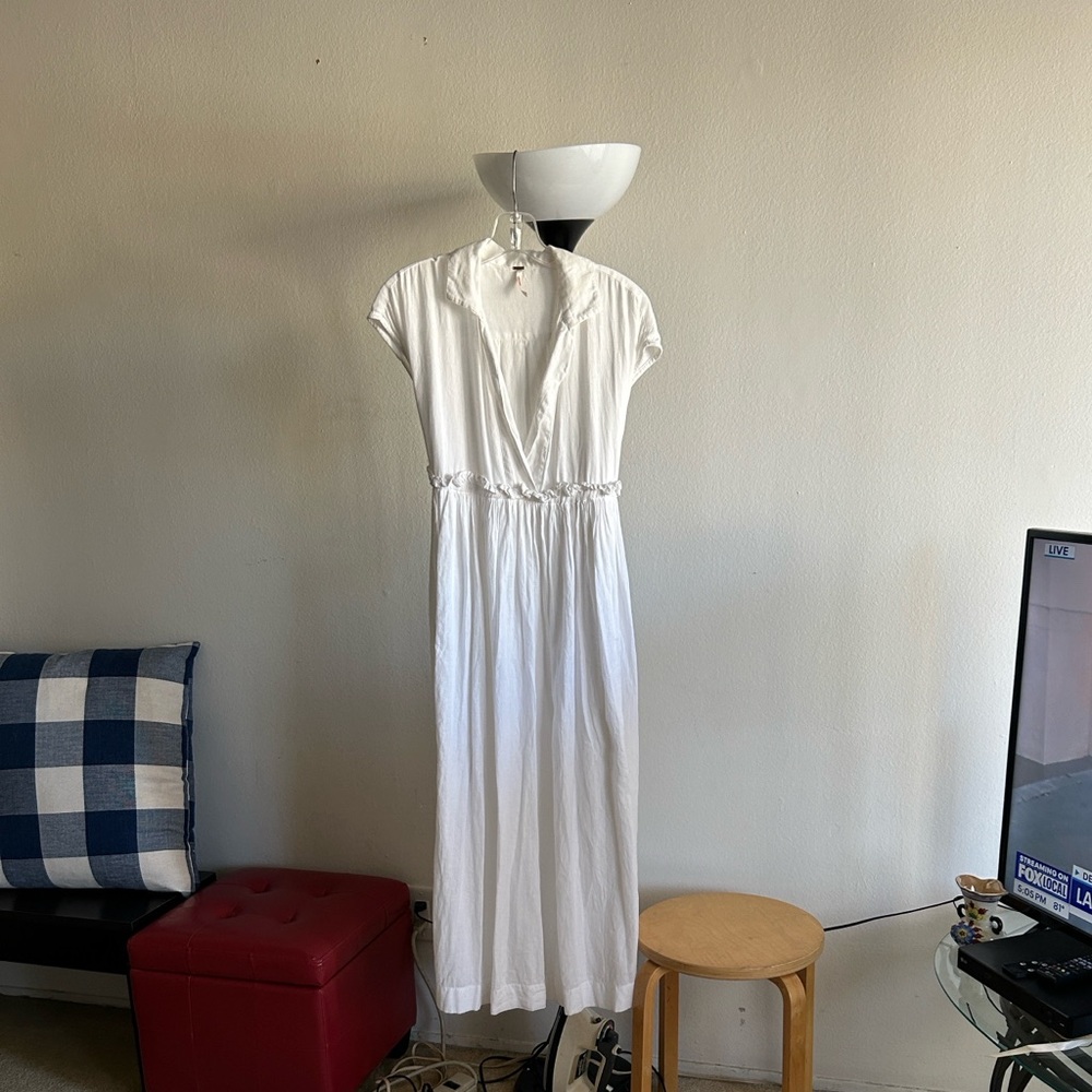 Free People White Maxi Dress with V-Neck and Cap Sleeves - Picture 11 of 14